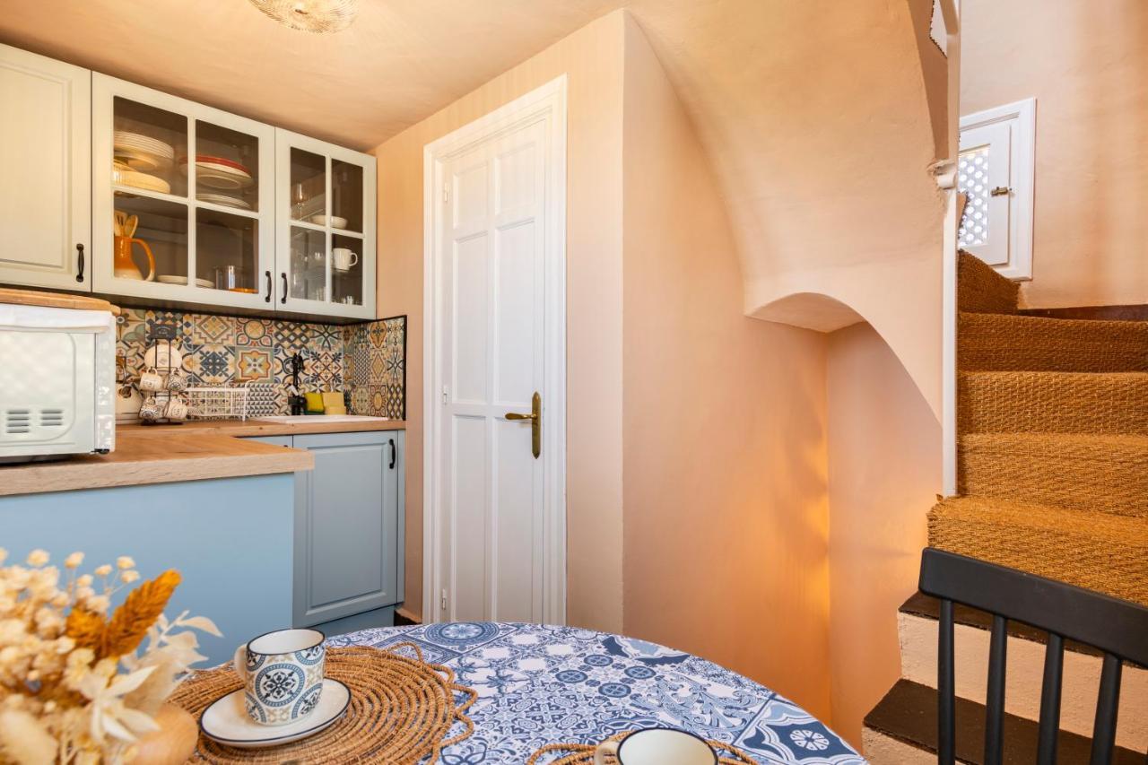 Charming Tower House With Amazing Sea Views Holiday home *
